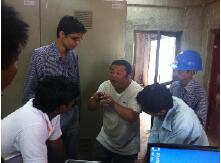 發(fā)揚(yáng)團(tuán)隊(duì)合作精神，形成班組凝聚合力——“先進(jìn)文明班組”系統(tǒng)工程公司電除塵裝置現(xiàn)場(chǎng)調(diào)試組