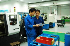 技能領(lǐng)先 管理科學(xué) 打造一流服務(wù)品牌——“先進(jìn)文明班組”金加工中心車(chē)床組